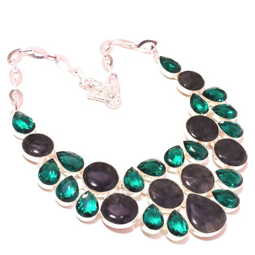 Collana con pietre preziose - , al
