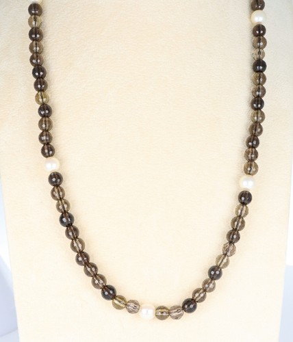 Collana con perle - , e