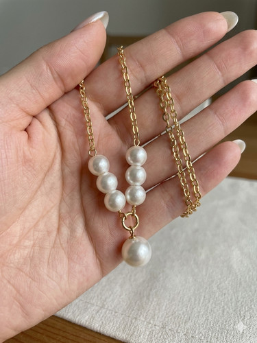 Collana con ciondolo goccia