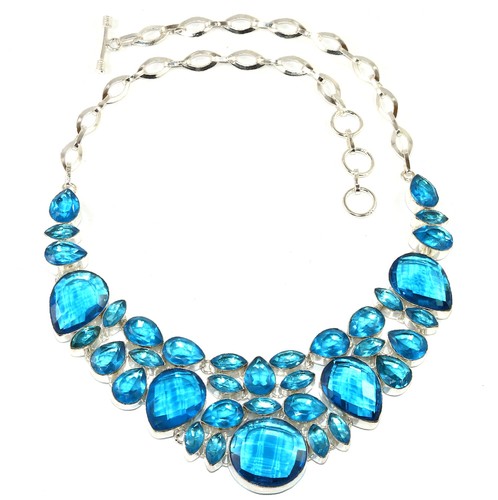 Collana gioielli amici pietre