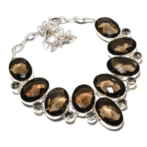 Collana con gioielli - , in