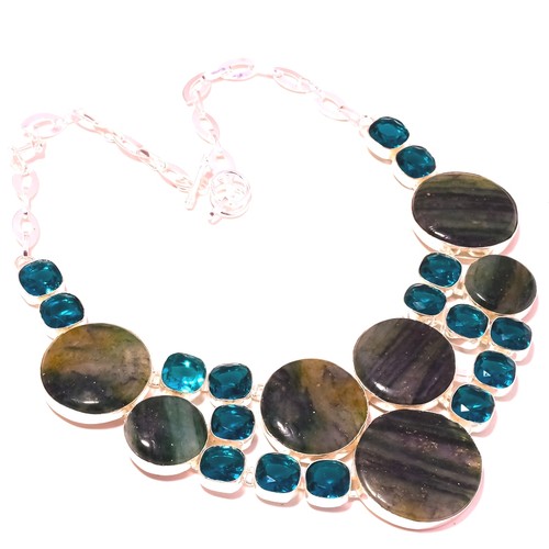 Collana con pietre preziose - , al