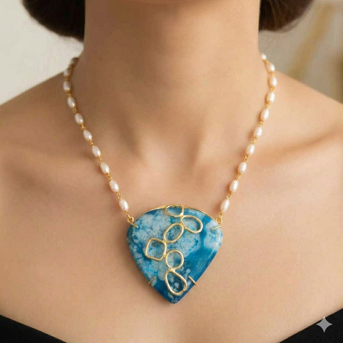 Collana con ciondolo - , pietra