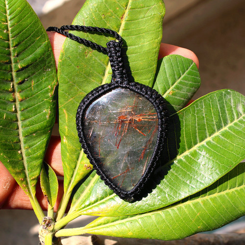 Collana fatta mano in - a,